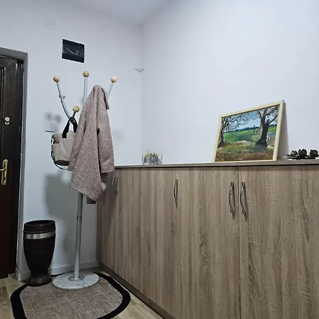 Main Apartment Pazari I Ri 1 Apartment *